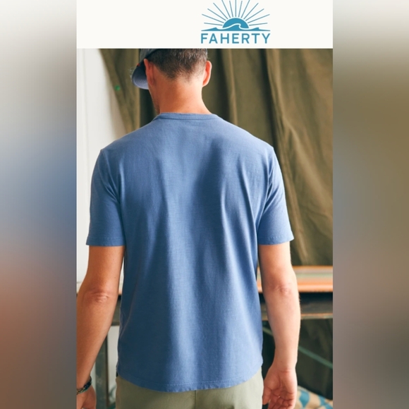 Faherty Men's Sunwashed Pocket T-Shirt - Blue Horizon Cotton - XXL *Sold Out* - Picture 2 of 8